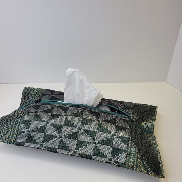 Handwoven Gold Threaded Dark Green Songket Tissue Box Cover - Picture 10 of 11